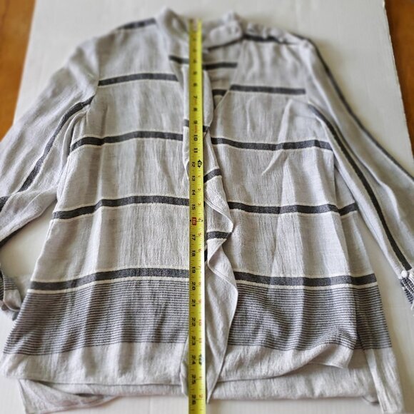 Derek Lam IO Crosby Viscose Virgin Wool Blend Unique Blouse Size 6 - Picture 15 of 16